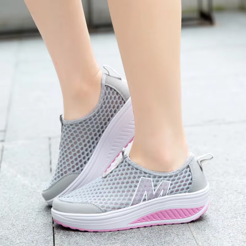 Baskets tendance pour femmes grandes tailles 35-42