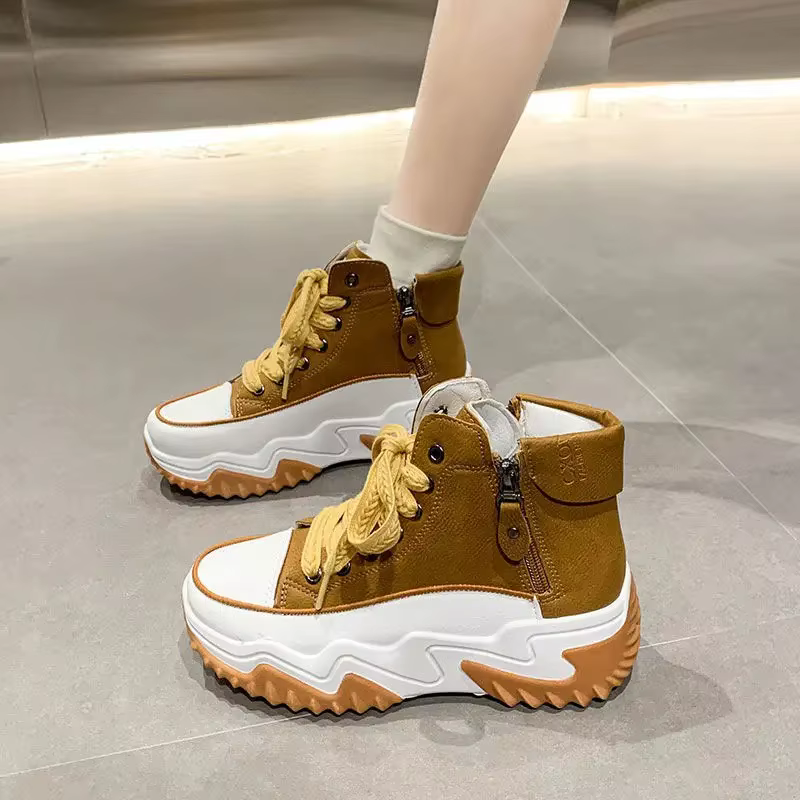 Nouvelles chaussures pour femmes
