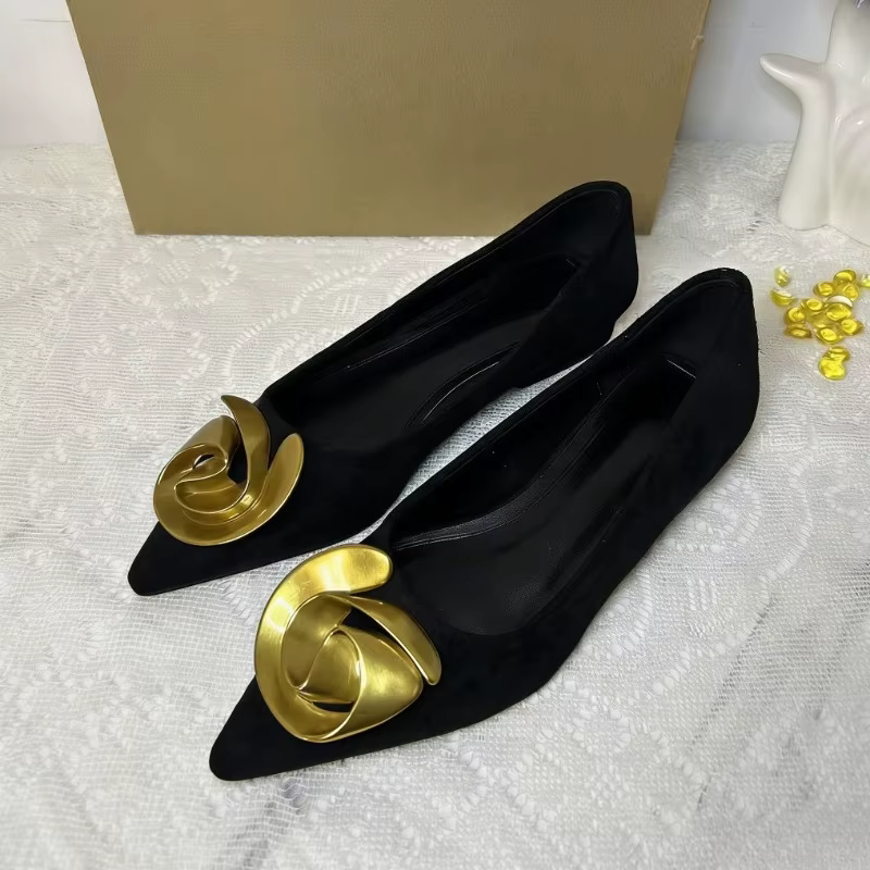 Chaussures de bureau noires à enfiler pour femmes