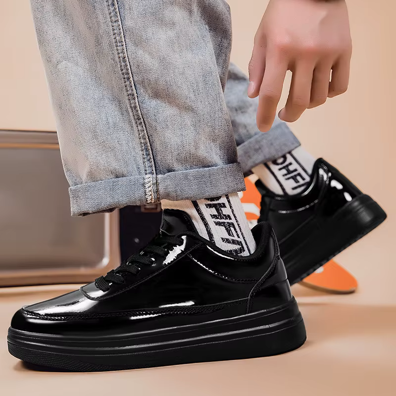 Cuir verni noir hommes baskets mode décontracté plate-forme chaussures
