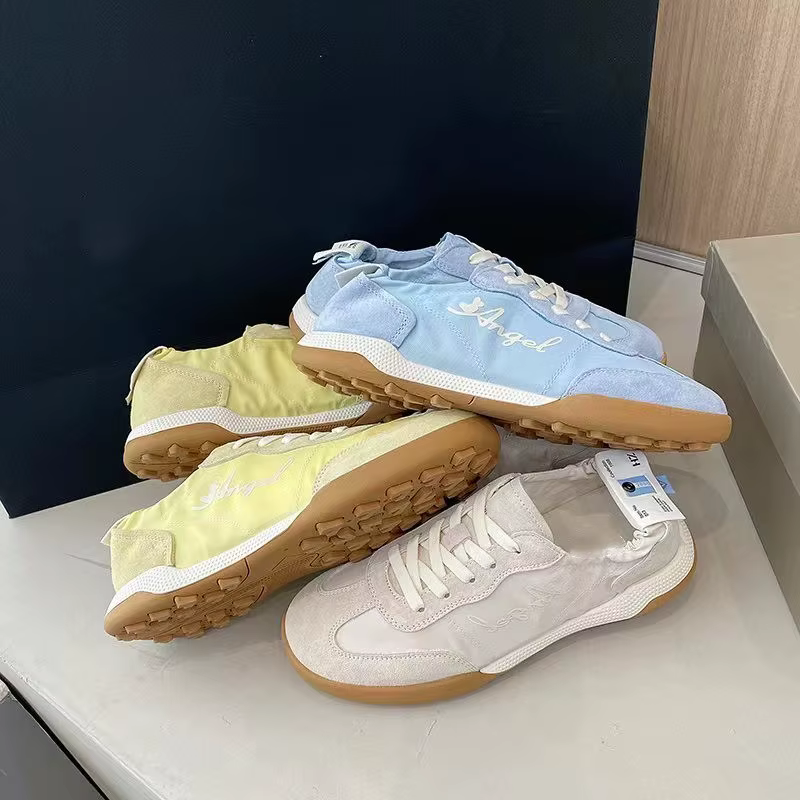 Chaussures d'entraînement allemandes pour femmes