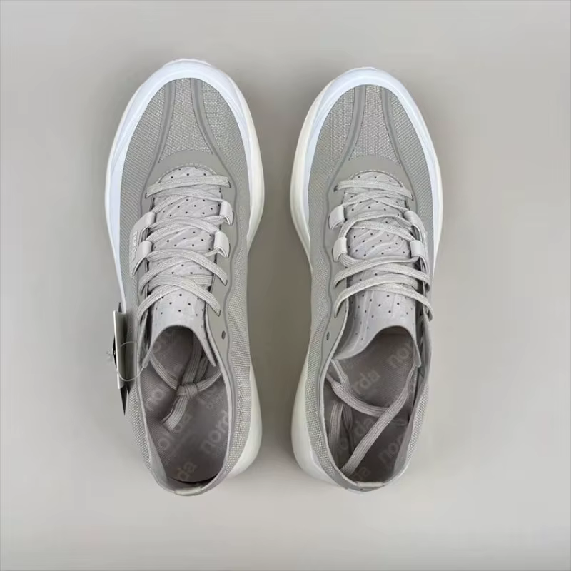 Chaussures de course classiques confortables et respirantes pour hommes