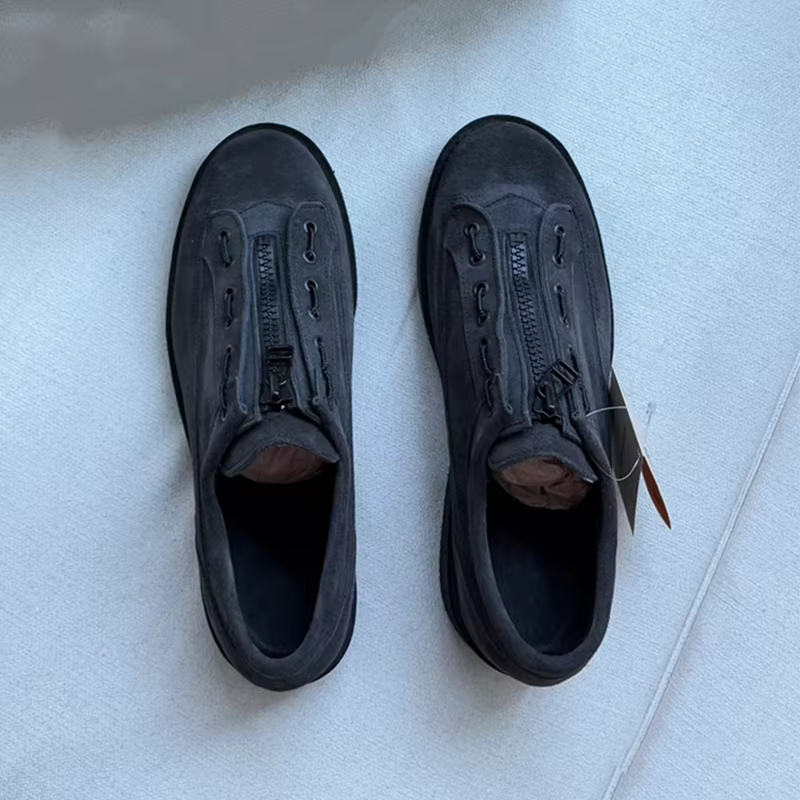 Baskets en daim avec logo vierge pour hommes