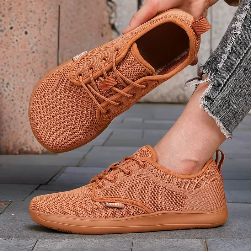Chaussures à bout large pour hommes