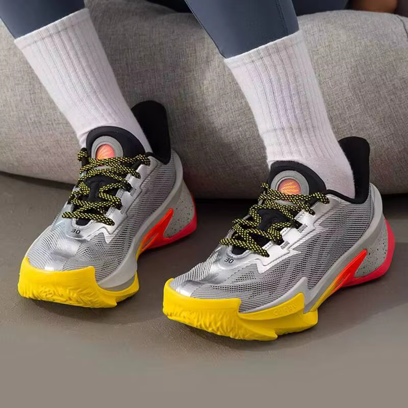 Under Armour – baskets de basket-ball Curry pour hommes et femmes