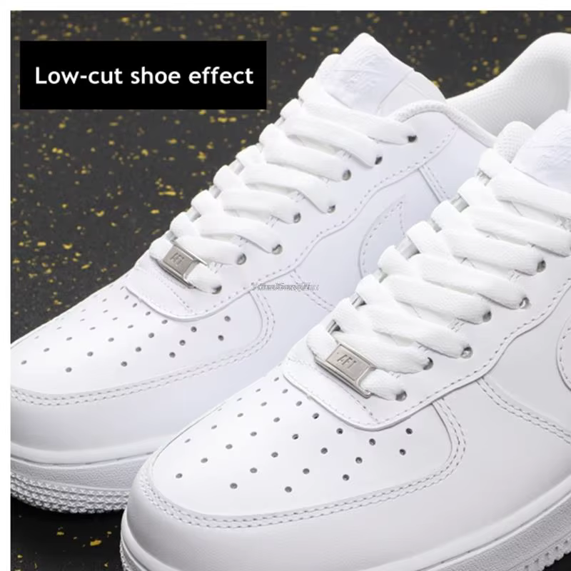 Lacets originaux blancs plats et accessoires de décoration pour chaussures