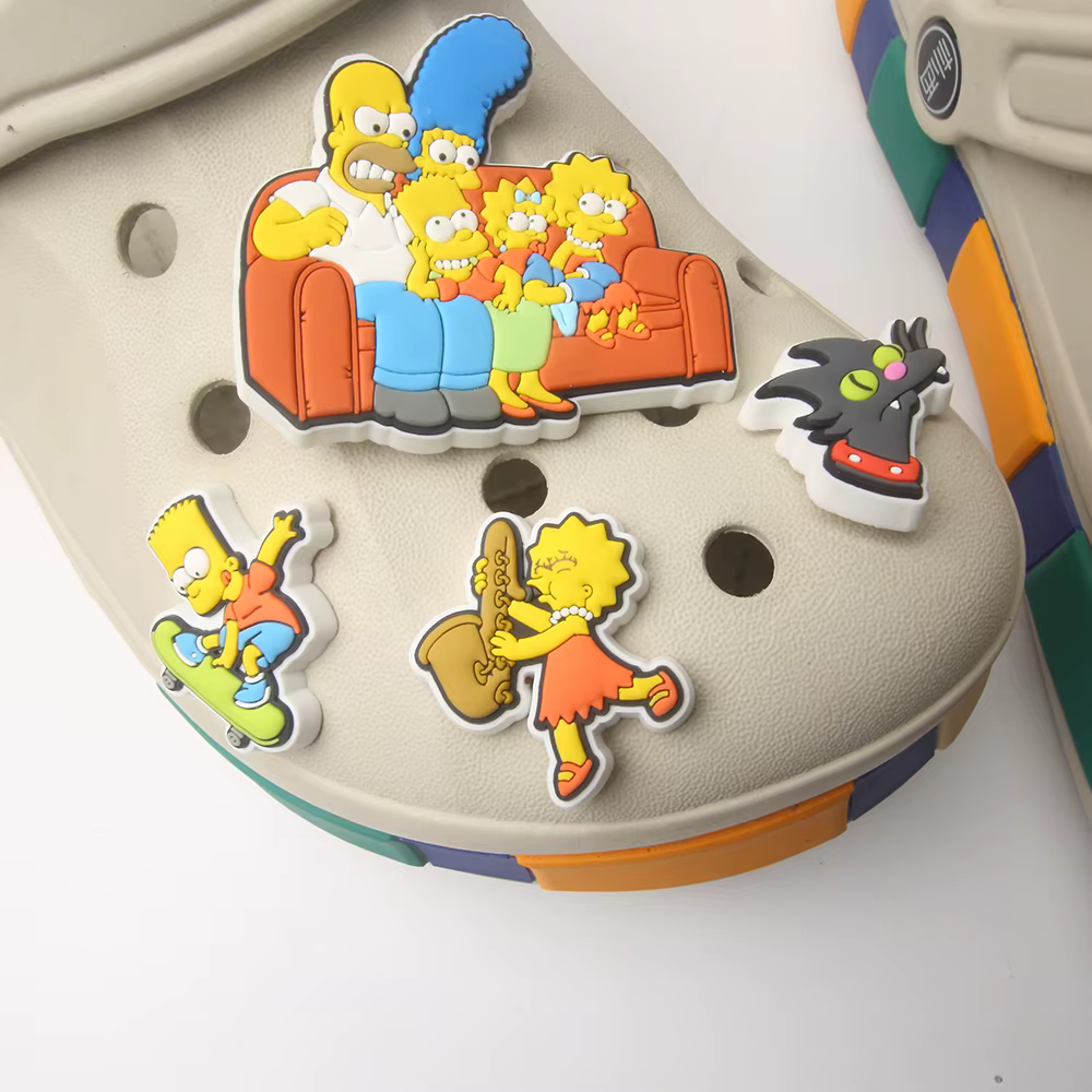 9 figurines de grande taille de la série Simpson Breloques pour chaussures en PVC