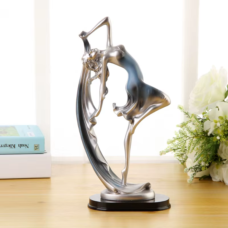 Statue de figurine de fille dansante