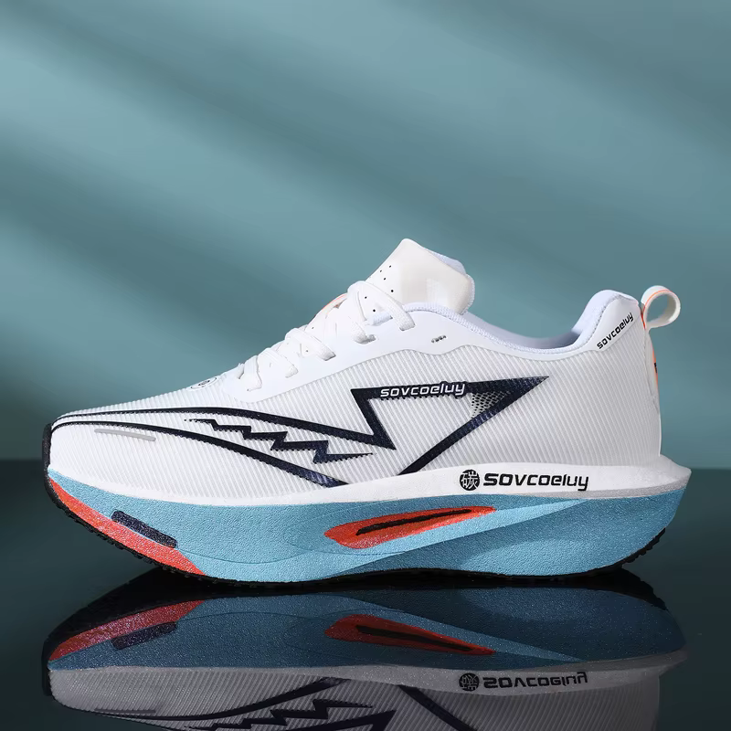 Nouvelles chaussures de course à pied avec plaque en carbone