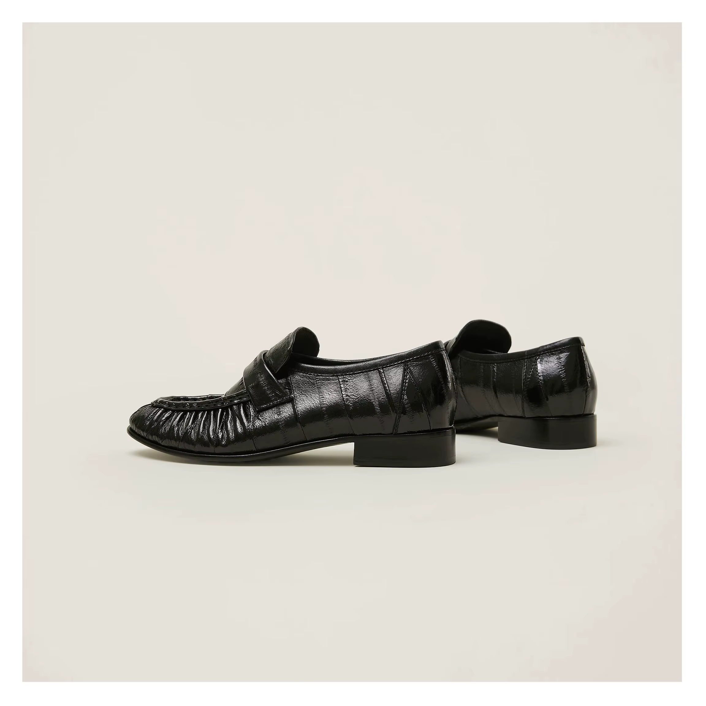 Chaussures plates en peau d'anguille 100% authentiques