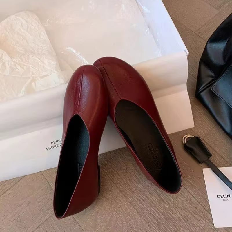 Chaussures plates simples à bout rond pour femme