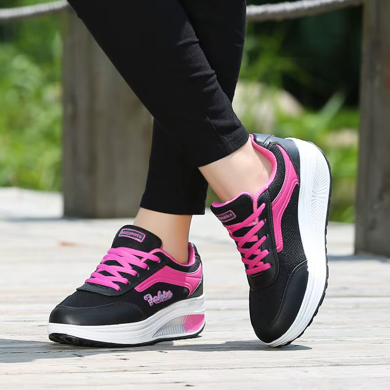Chaussures de marche plates pour femmes