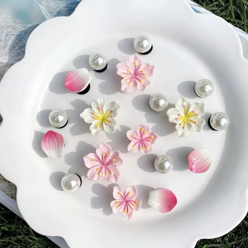 Breloques de chaussures tendance pour sabots à motifs créatifs (branches et fleurs)
