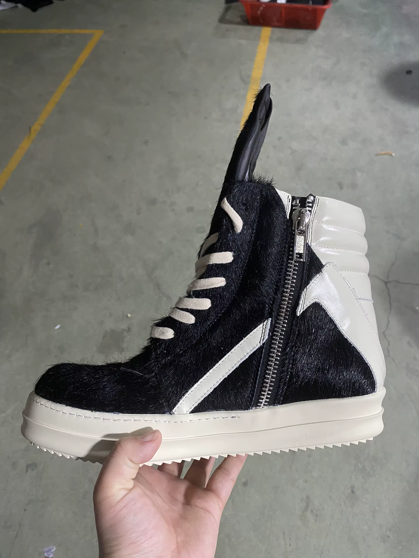 Baskets montantes en cuir véritable et fourrure pour homme