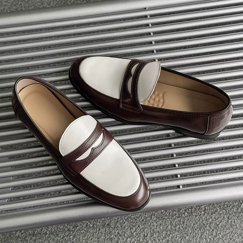 2025 Chaussures en cuir pour hommes Mocassins confortables à enfiler Yuppie Brogue