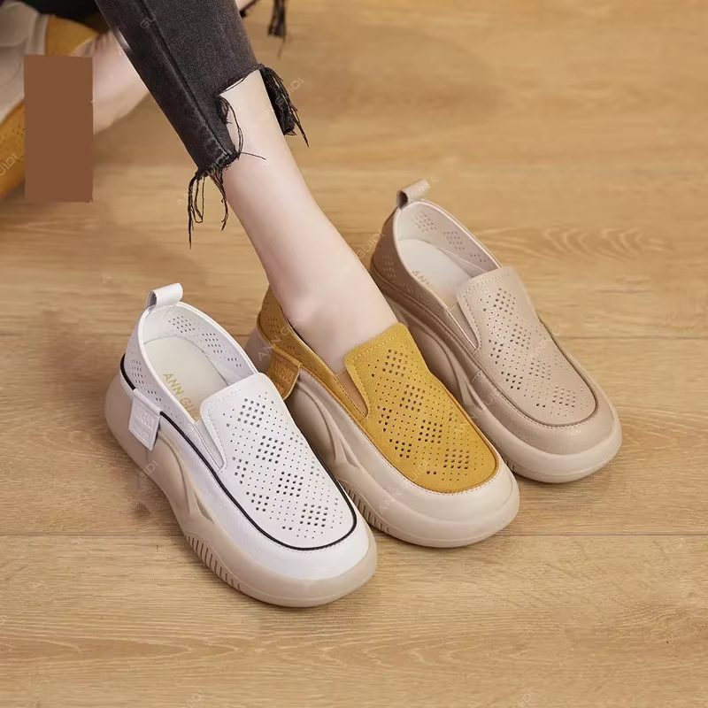 Nouvelles chaussures pour femmes