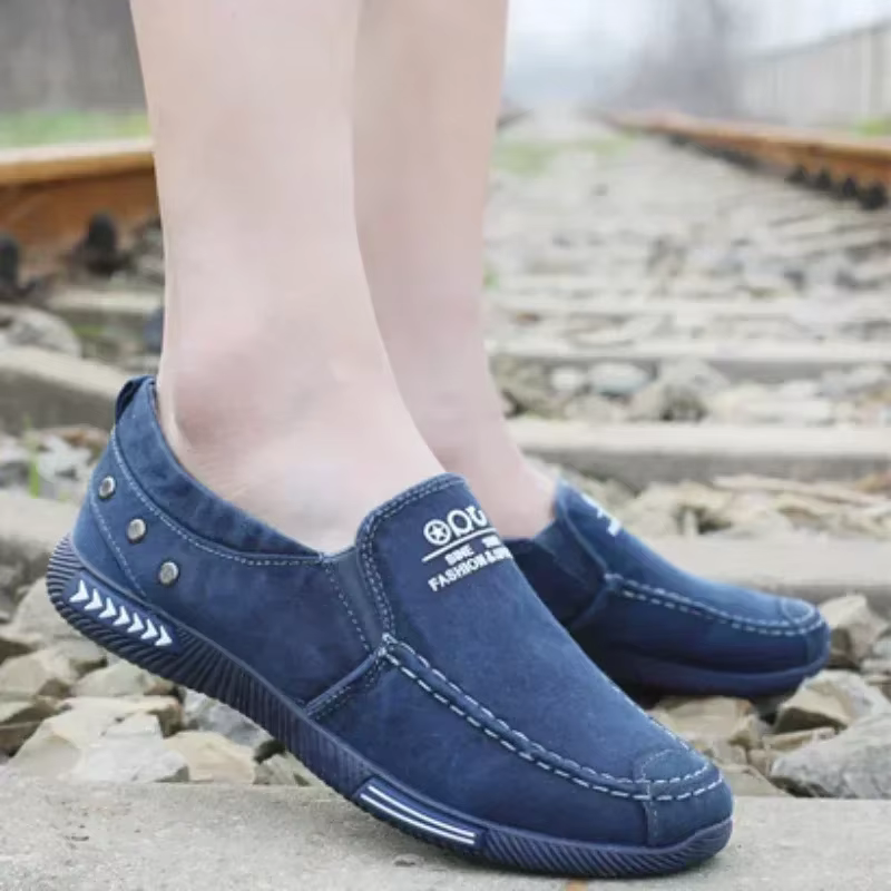 Denim hommes toile chaussures sans lacet baskets mâle pour l'été 2025 nouveau mocassin de conduite en plein air à la