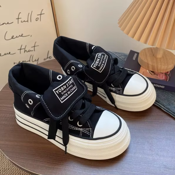 Chaussures montantes en toile pour femme
