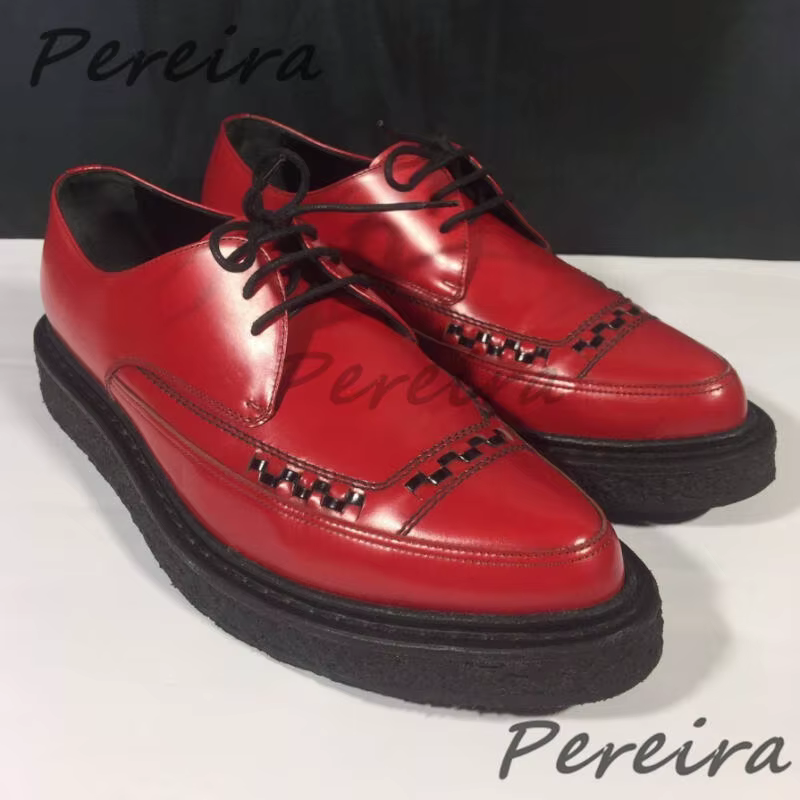Chaussures Derby en cuir rouge brillant à lacets