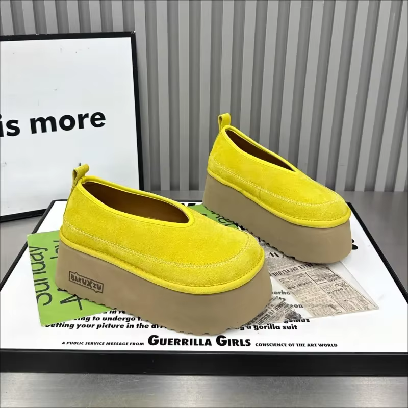 2025 printemps nouvelles chaussures pour femmes mode rétro à semelles épaisses grandes