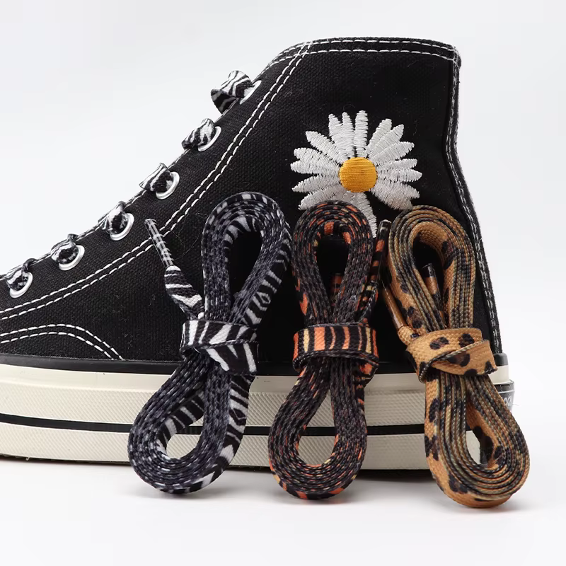 Léopard zèbre tigre serpent lacets