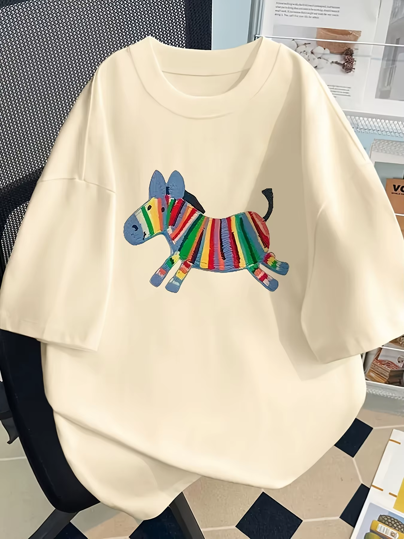 T-shirt surdimensionné pour femmes, mode d'été, imprimé dessiné, décontracté, haut à manches courtes, pull confortable, grande taille, tenue tendance
