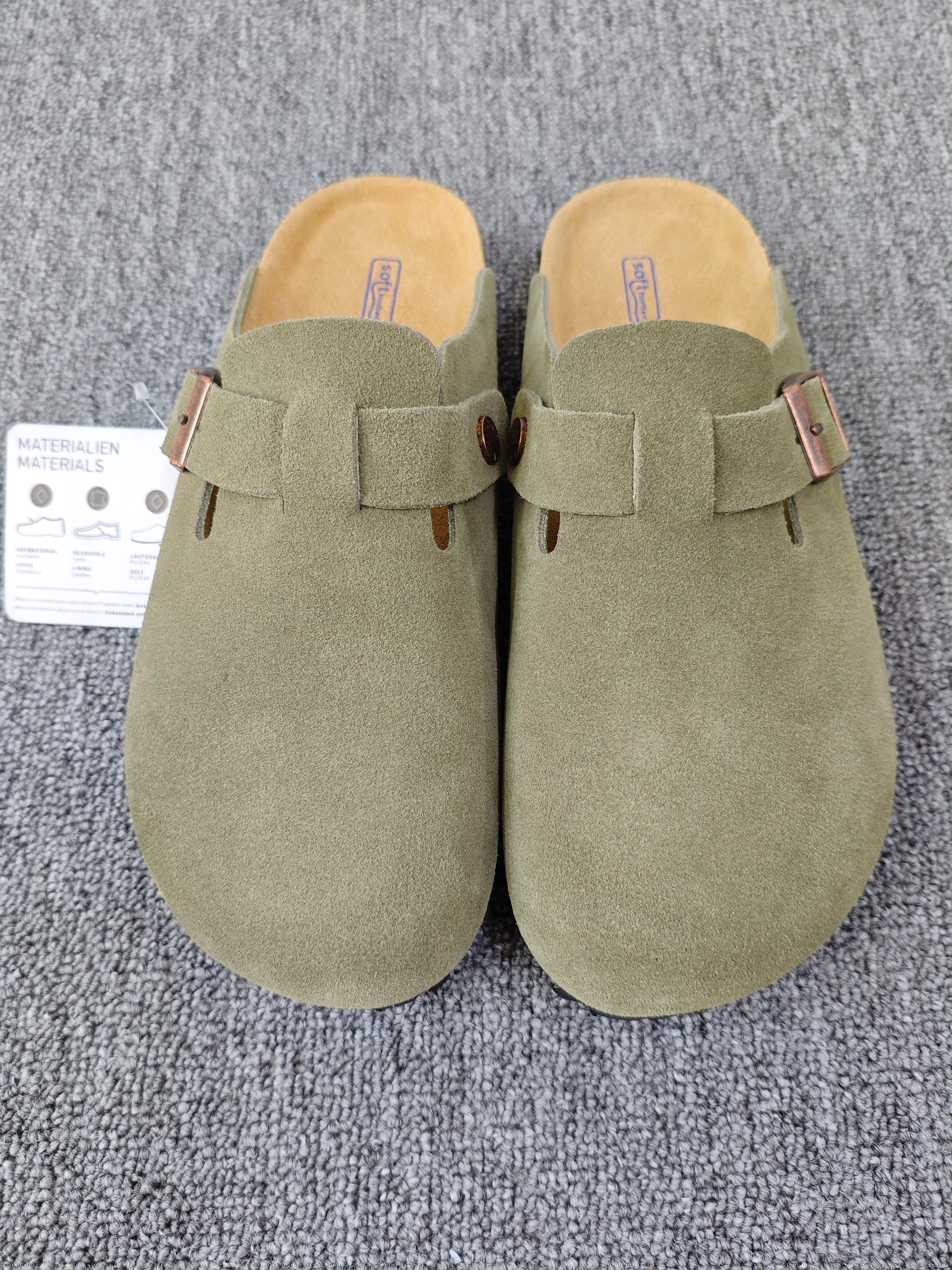 Chaussures décontractées pour hommes et sandales pour femmes : Chaussons confortables à bout fermé avec semelle en liège pour une utilisation intérieure et extérieure