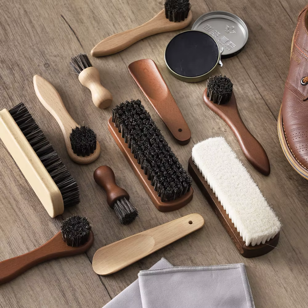 Kit de brillance de chaussures en crin de cheval 5 pièces-ensemble de soins de chaussures en cuir Portable avec brosse douce, tissu de polissage et corne à chaussures