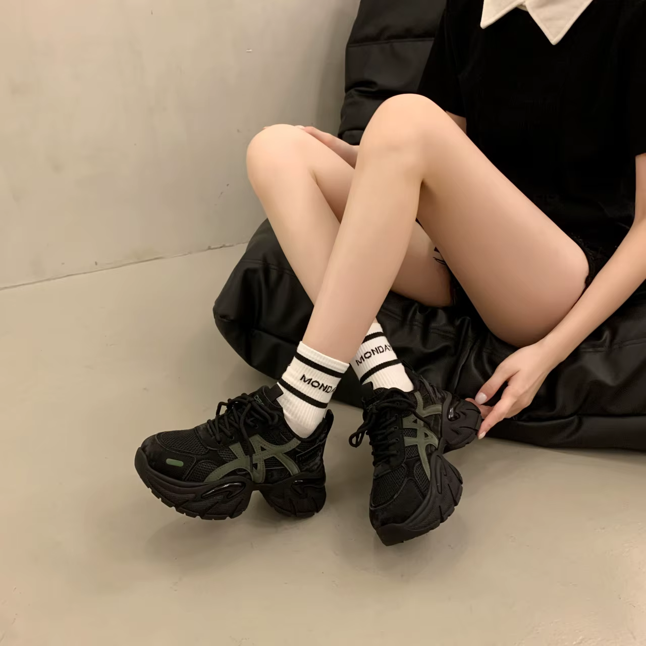 Chaussures de sport tendance à plateforme style 'Dad Shoes'