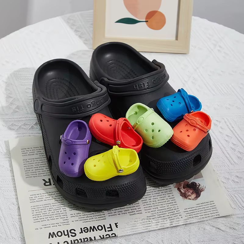Mini breloques de chaussures colorées pour adultes et enfants