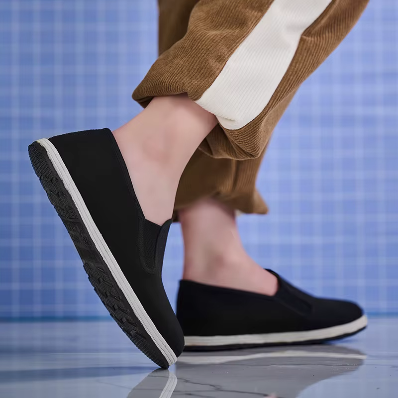 Chaussures en toile style Peking pour homme