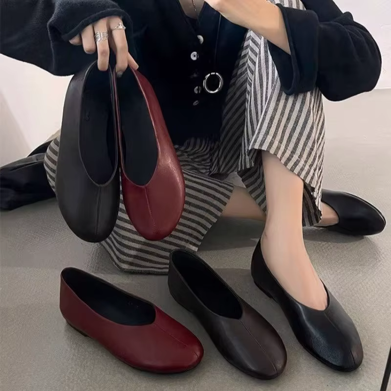 Chaussures plates simples à bout rond pour femme