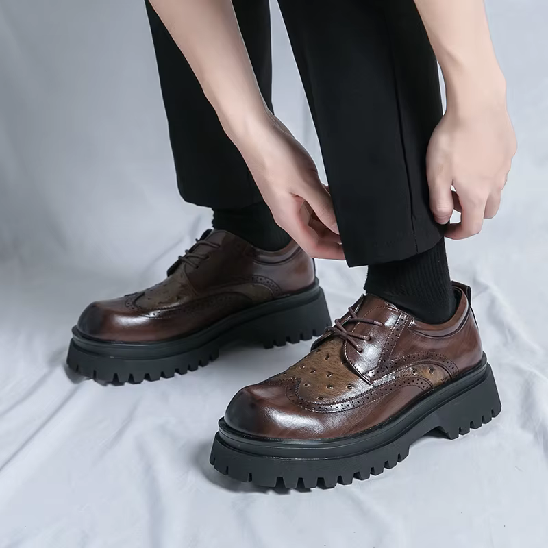 Chaussures formelles en cuir verni pour hommes