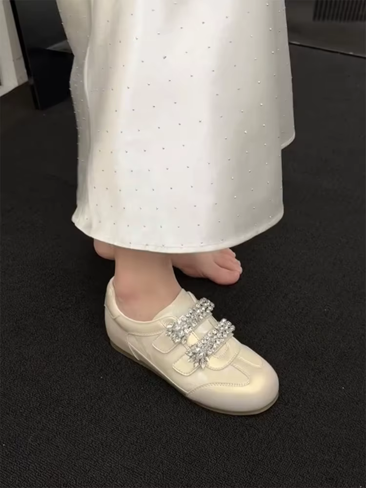 Chaussures d'entraînement allemandes à strass tendance 2026 pour femmes