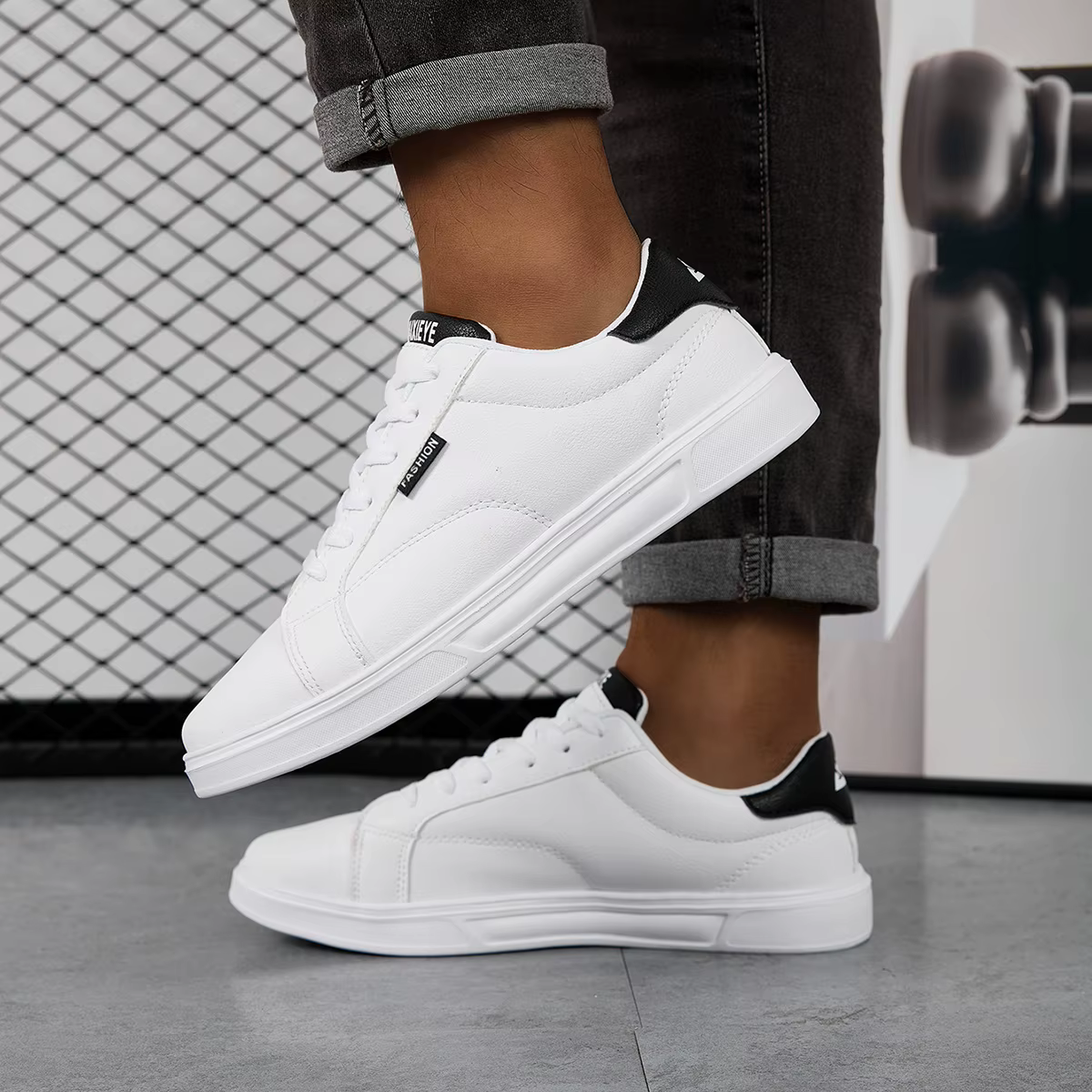 Hommes chaussures confortable décontracté pour femmes baskets en cuir blanc léger marche plat Sport de plein air course Tennis zapatillas