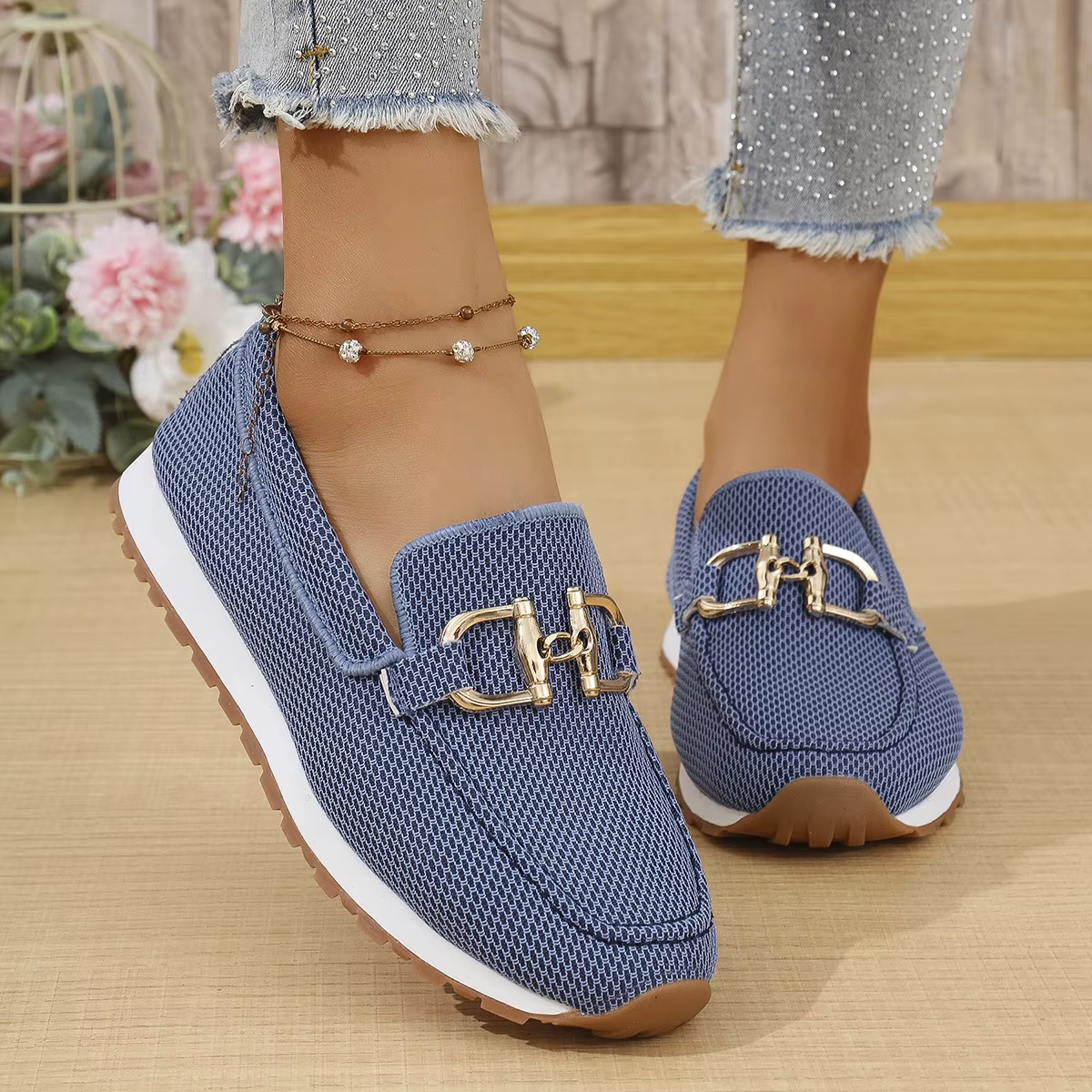 Chaussures décontractées à bout rond avec boucle métallique pour femmes