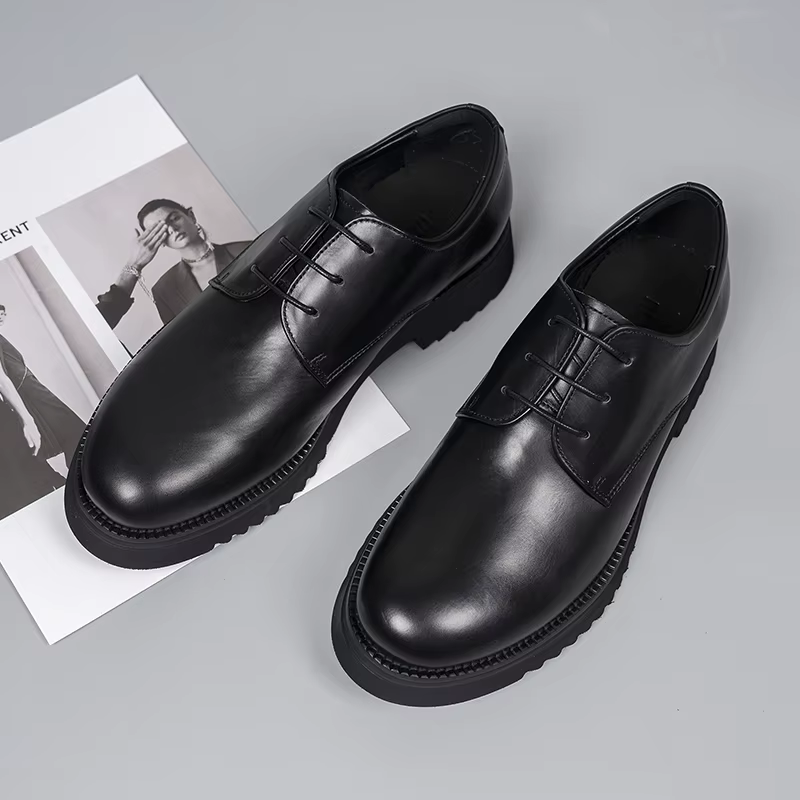 Nouvelles chaussures pour hommes
