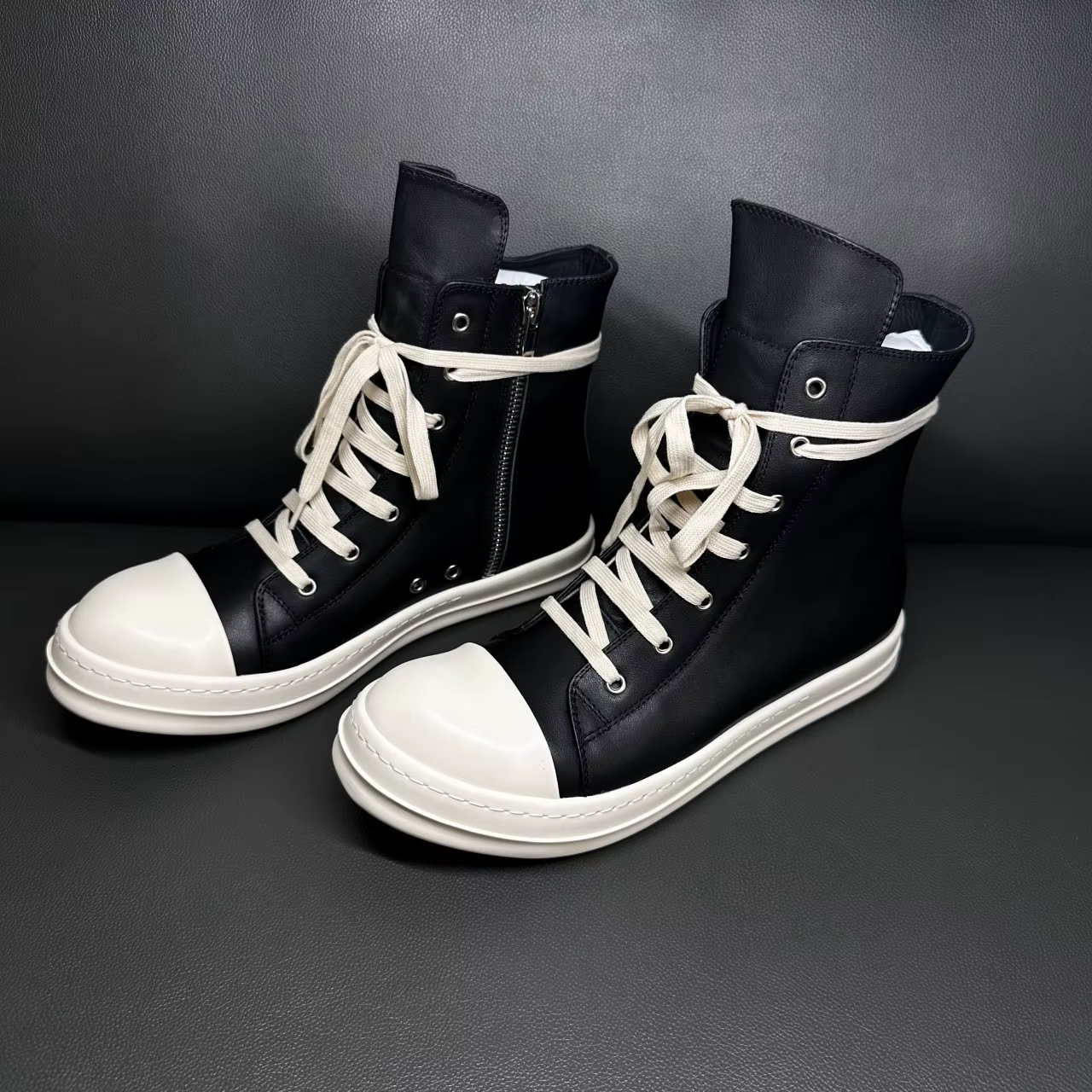 Baskets montantes décontractées pour hommes en cuir noir avec fermeture éclair et lacets fins