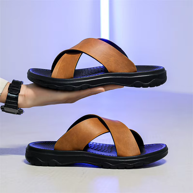Nouvelles pantoufles en cuir pour hommes