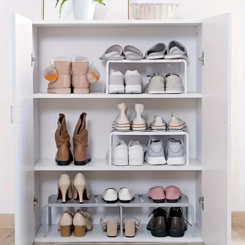 Étagère à chaussures en plastique réglable