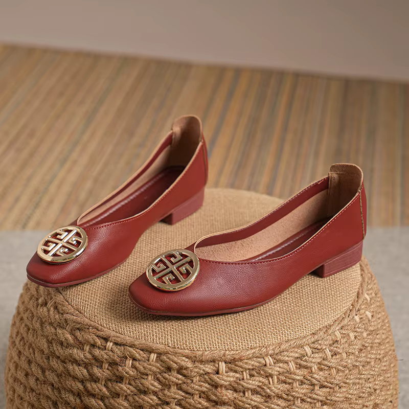 Nouvelles chaussures bateau pour femmes escarpins à talons bas en cuir véritable