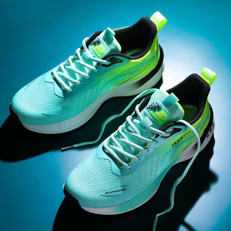 Chaussures Homme Luxe Baskets Confortables Légères Mode Extérieur Respirantes Course à Pied 2026
