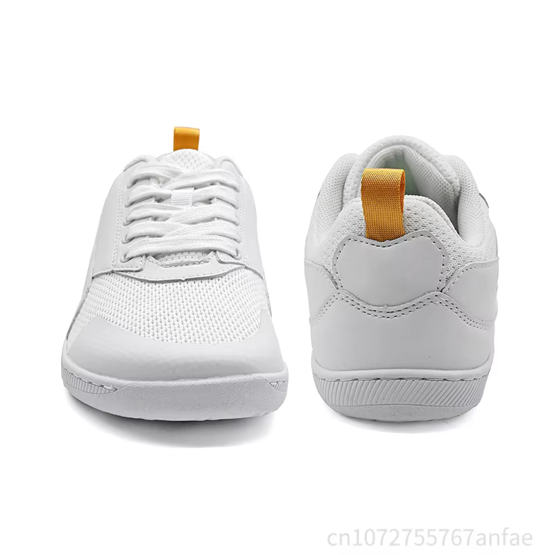  Chaussures à bout large pour hommes