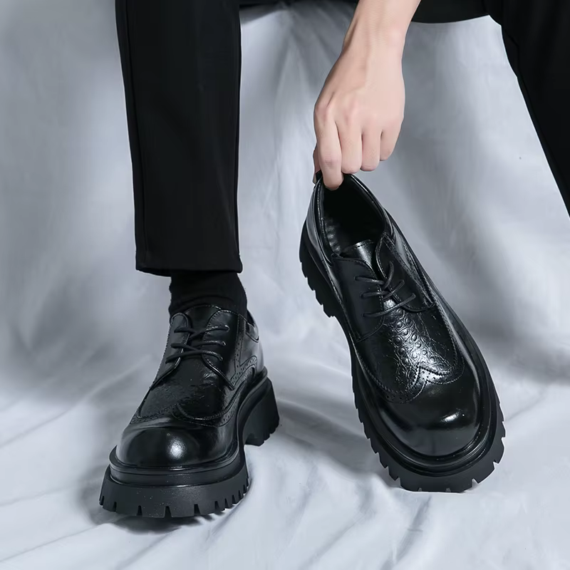 Chaussures formelles en cuir verni pour hommes
