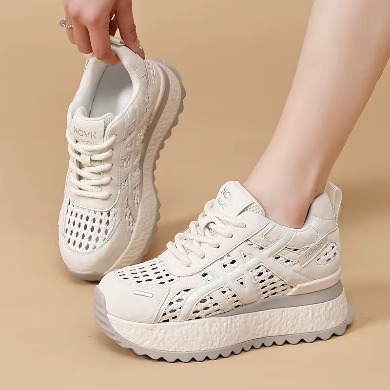 Baskets compensées en maille color block beige et bleu pour femme