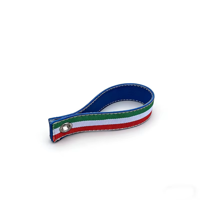 Sangle de hayon en cuir pour style de voiture, couleur rouge, lettrage adapté pour voiture de sport 500 595